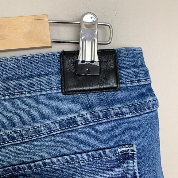 True Religion Halle Mid-Rise Super Skinny Medium Wash Distressed Jeans Size 31 - Picture 6 of 10